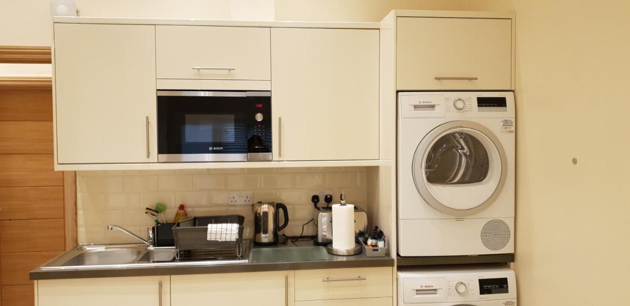 London Luxury Apartments 5 Min Walk From Ilford Station, With Free Parking Free Wifi Εξωτερικό φωτογραφία
