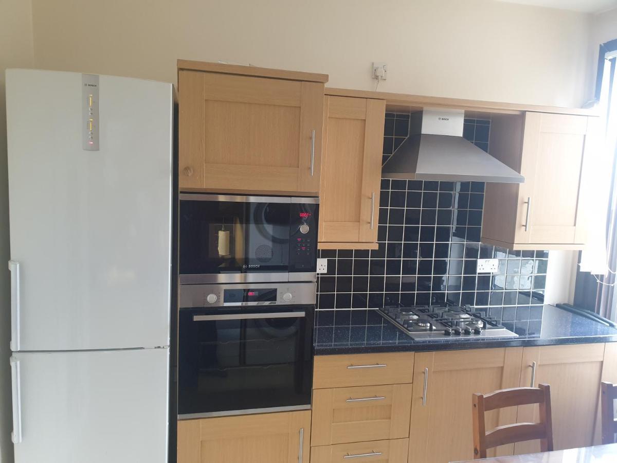 London Luxury Apartments 5 Min Walk From Ilford Station, With Free Parking Free Wifi Εξωτερικό φωτογραφία
