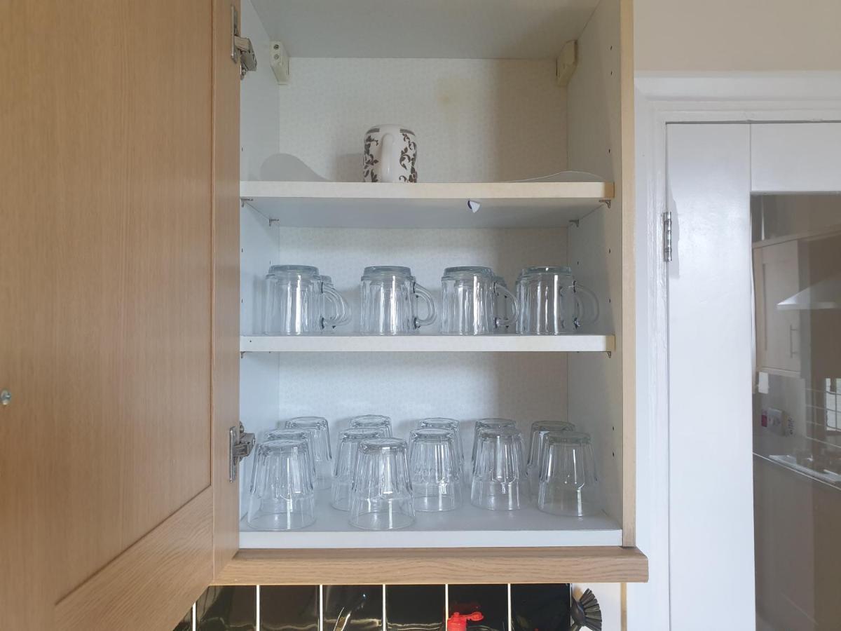 London Luxury Apartments 5 Min Walk From Ilford Station, With Free Parking Free Wifi Εξωτερικό φωτογραφία